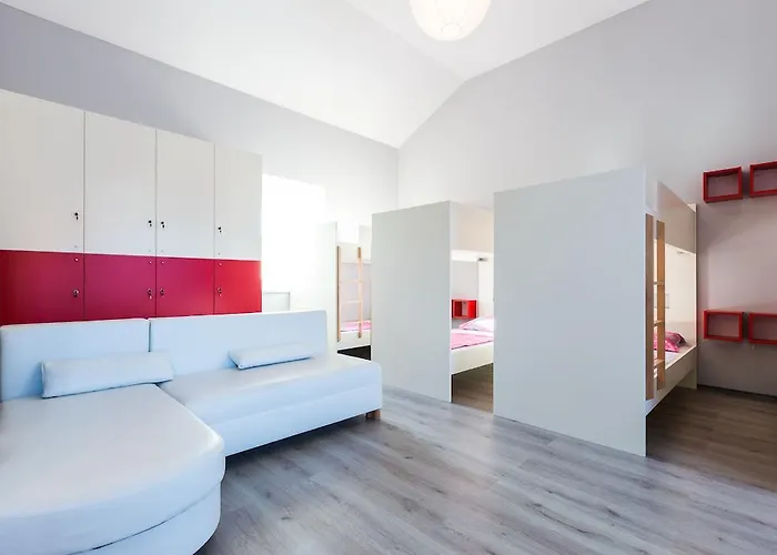 Sunset Vandrerhjem *